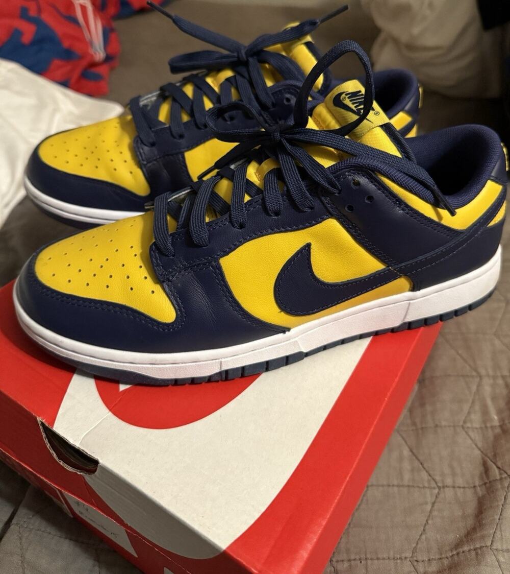 Nike Dunk Low Retro Varsity Maize Midnight Navy Men's Size 10M - Picture 1 of 5